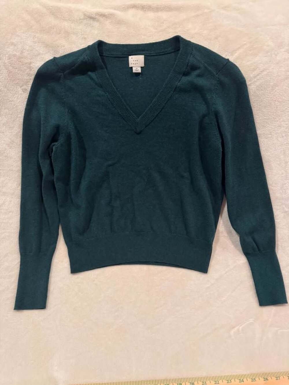 Juniors Green A New Day V-Neck Sweater Medium